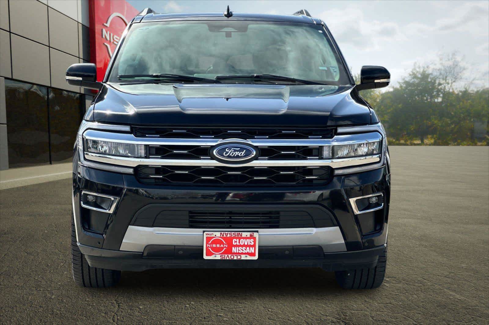 Used 2024 Ford Expedition Limited RWD image 17