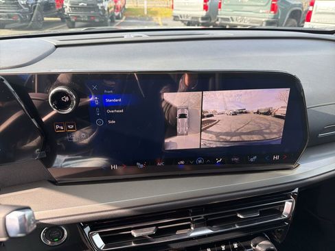 New 2026 Chevrolet Traverse LT w/ Midnight/Sport Edition image 10