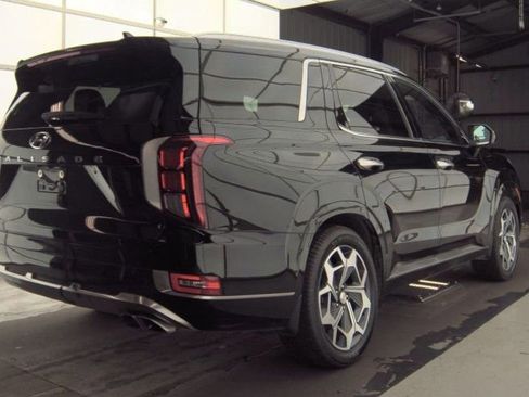 Used 2022 Hyundai Palisade Calligraphy w/ Cargo Package image 2