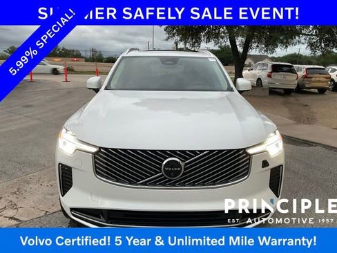 Certified 2025 Volvo XC90 B5 Plus AWD/4WD image 3