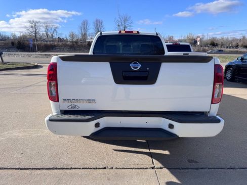 Used 2021 Nissan Frontier S RWD image 8