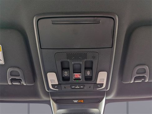 Certified 2025 Acura ADX A-Spec image 28