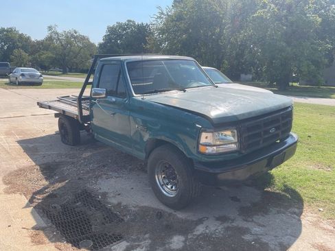 Used 1994 Ford F250 XL image 2
