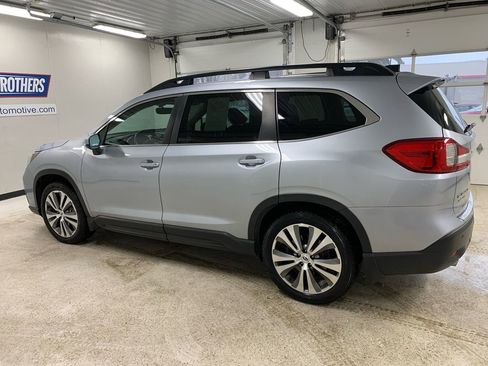 Used 2019 Subaru Ascent Premium image 3
