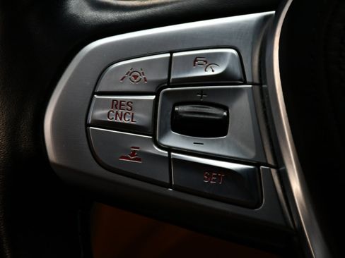 Used 2018 BMW ALPINA B7 xDrive image 27