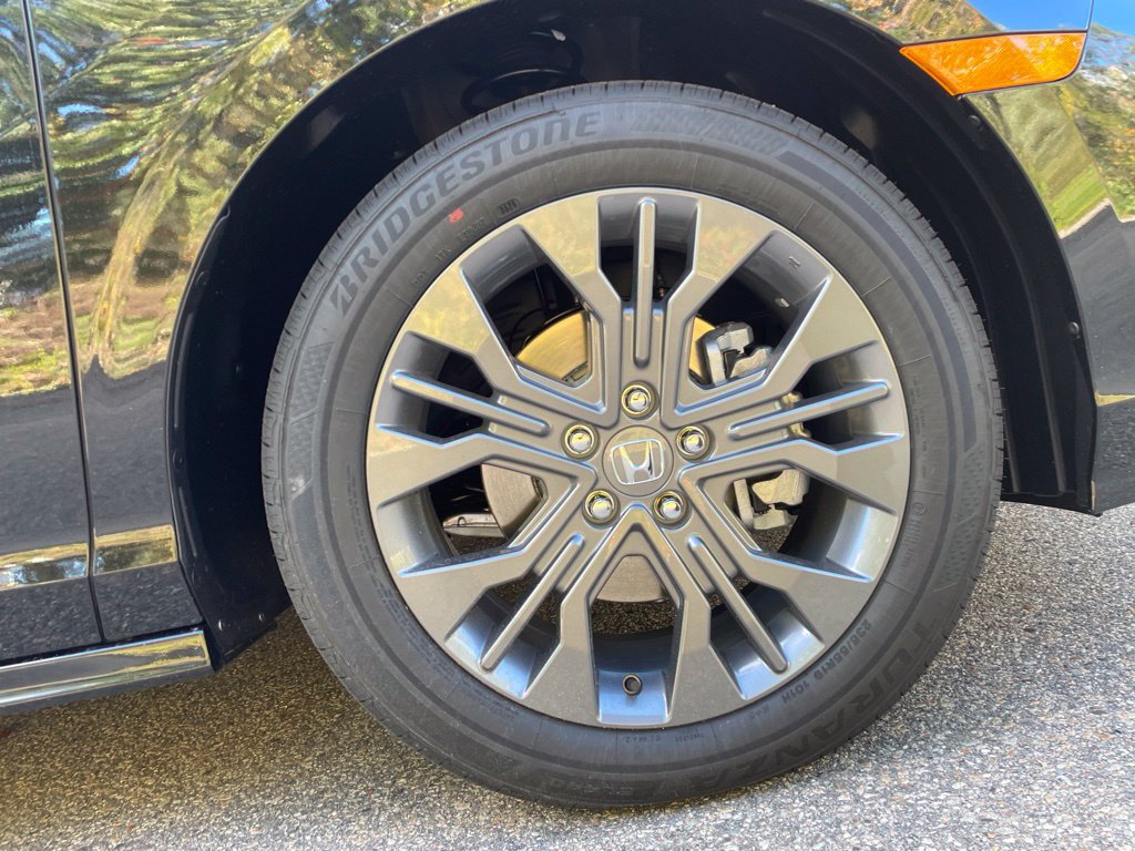 New 2027 Honda Odyssey Touring image 3