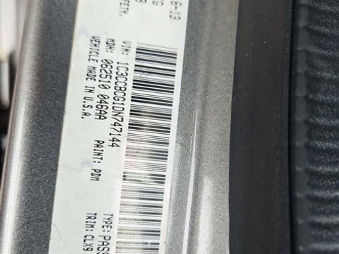 Used 2013 Chrysler 200 Limited FWD image 20