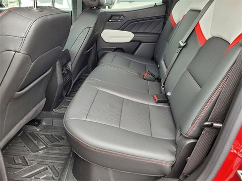 Used 2024 GMC Canyon AT4X image 15