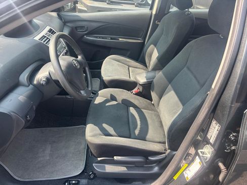 Used 2012 Toyota Yaris Sedan FWD image 8