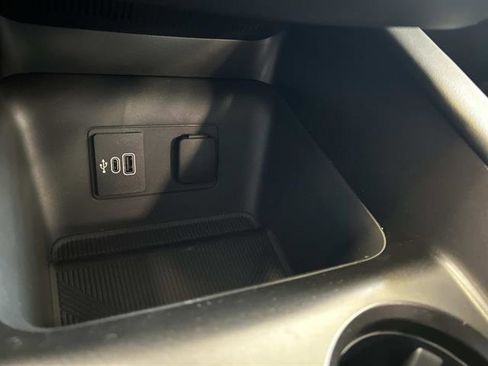 New 2026 Ford Explorer ST-Line w/ ST-Line Street Pack image 9