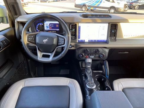 Used 2024 Ford Bronco Wildtrak AWD/4WD image 12