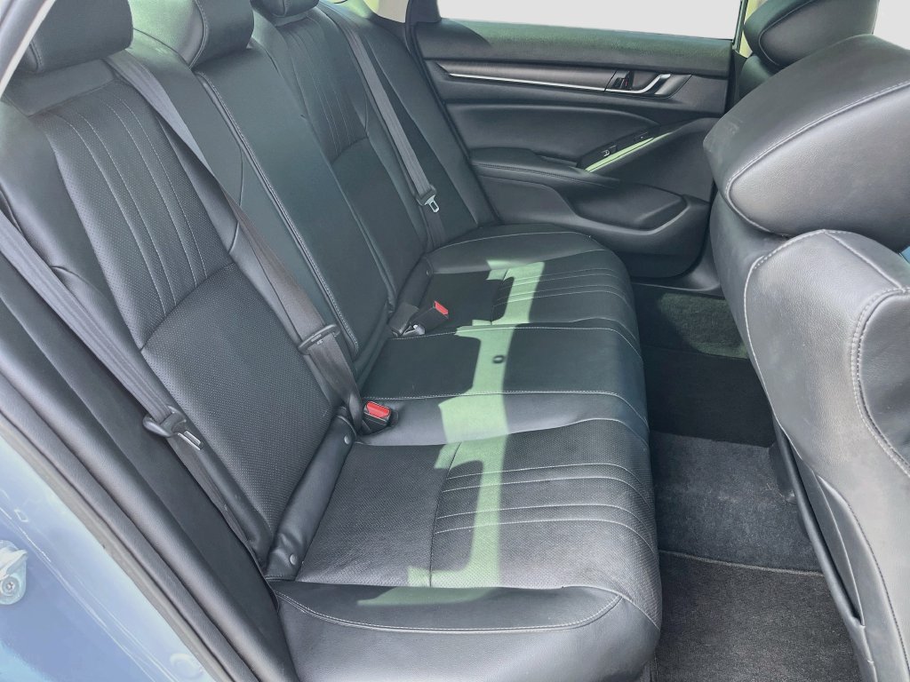 Used 2022 Honda Accord Touring image 27