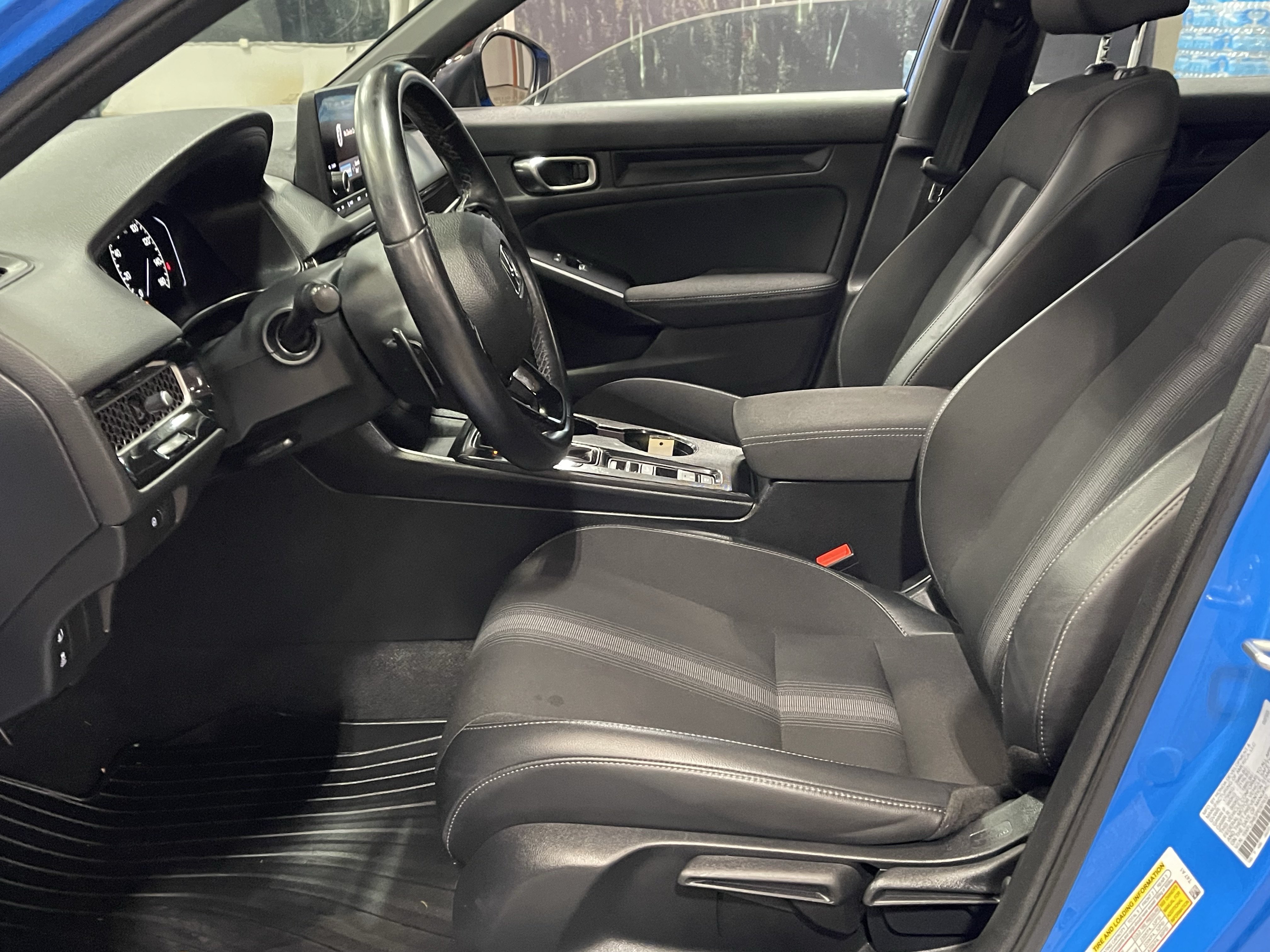 Used 2023 Honda Civic Sport image 11