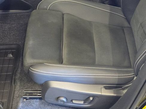 Used 2023 Volvo XC40 Recharge Ultimate w/ Protection Package Premier AWD/4WD image 31