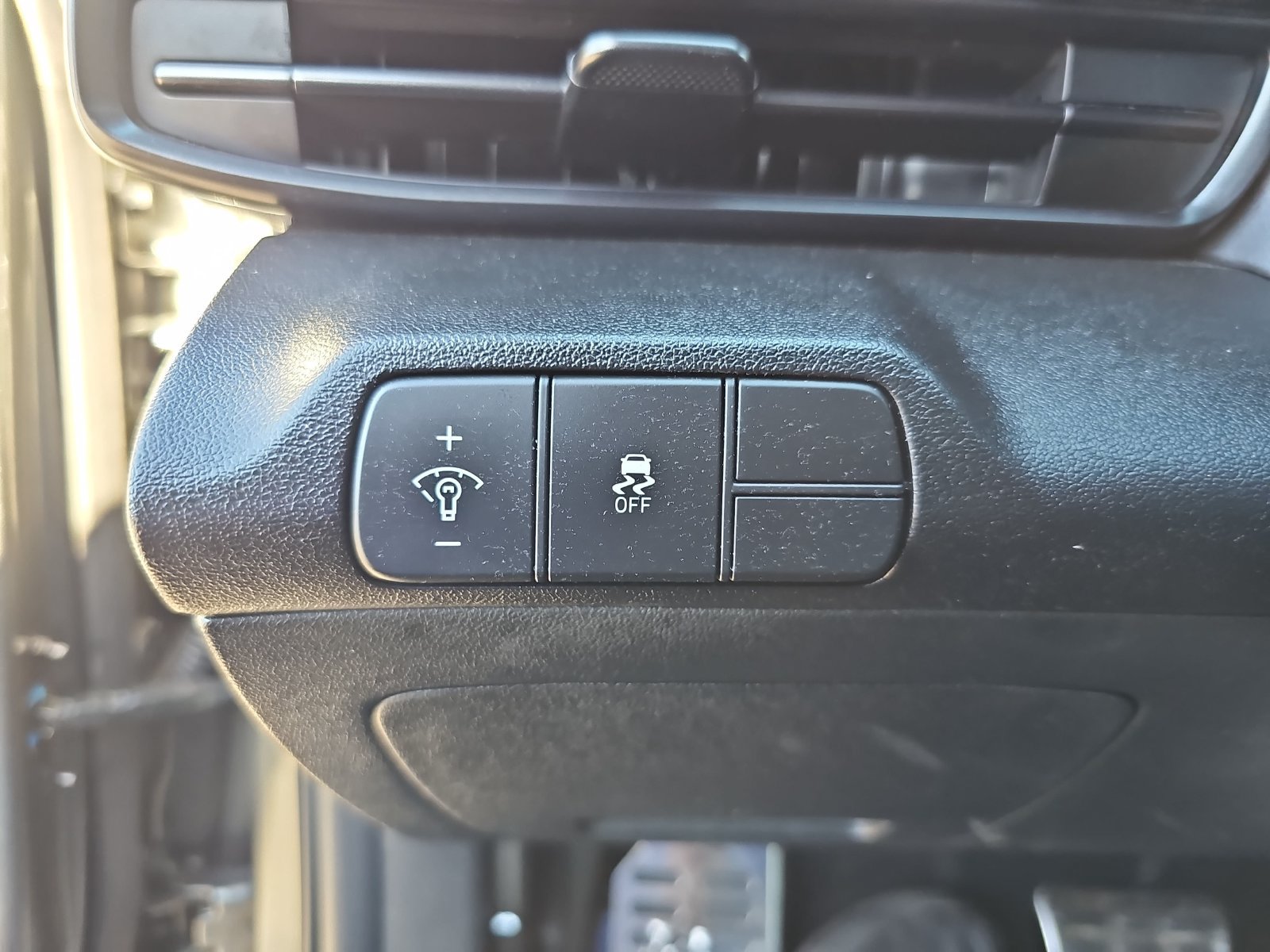 Certified 2025 Hyundai Elantra Sport FWD image 27