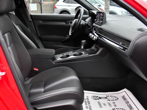 Used 2025 Honda Civic Sport image 41