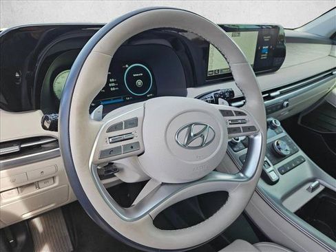 Used 2023 Hyundai Palisade Calligraphy image 8