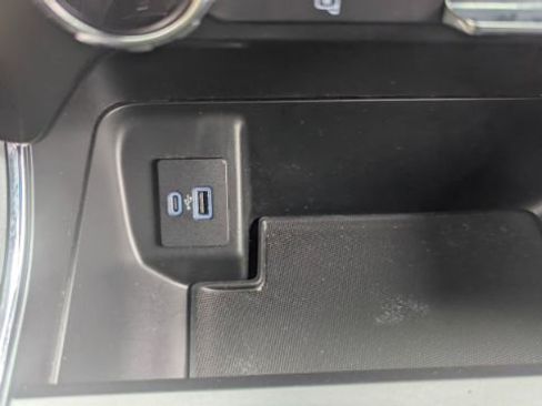 Used 2022 Ford F150 Lightning Pro image 33