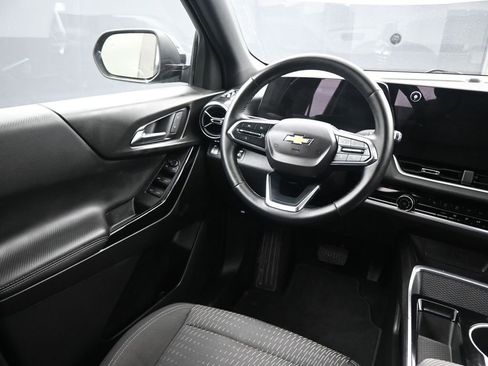 Used 2025 Chevrolet Equinox LT image 13