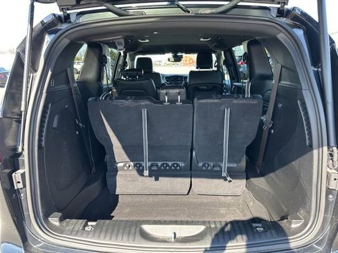 Used 2025 Chrysler Pacifica Select FWD image 13