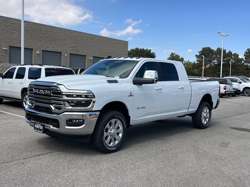 New 2026 RAM 2500 Laramie w/ Towing Technology Group AWD/4WD image 2