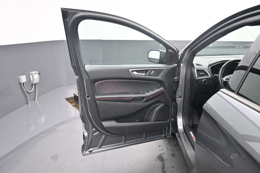 Used 2024 Ford Edge ST-Line AWD/4WD image 4