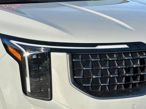 New 2025 Kia Carnival SX Prestige image 34