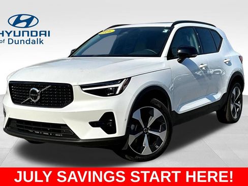 Used 2026 Volvo XC40 B5 Plus AWD/4WD image 1