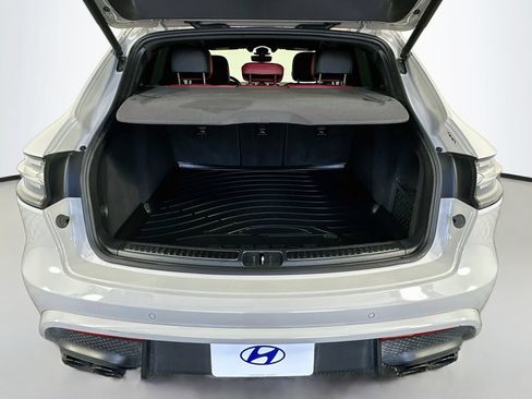 Used 2023 Porsche Macan S AWD/4WD image 27