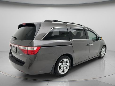 Used 2013 Honda Odyssey Touring image 12