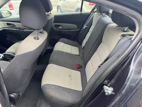 Used 2016 Chevrolet Cruze LS image 10