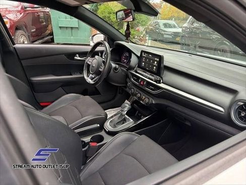 Used 2020 Kia Forte GT-Line image 13