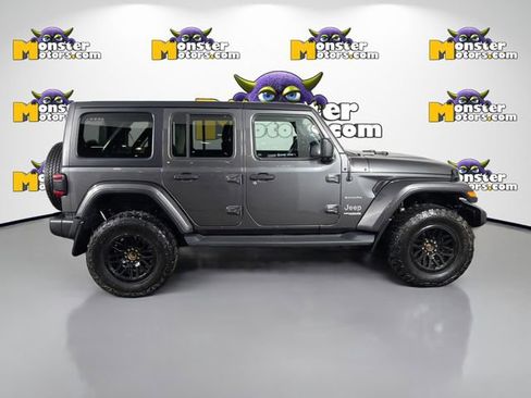 Used 2021 Jeep Wrangler Unlimited Sahara w/ Uconnect 4C Nav & Sound Group AWD/4WD image 4