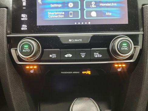 Used 2016 Honda Civic Touring image 21