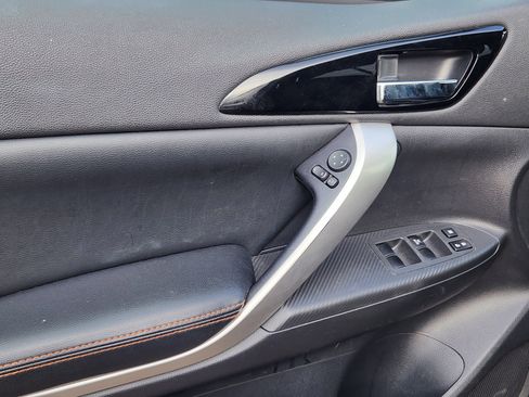 Used 2018 Mitsubishi Eclipse Cross SEL image 19