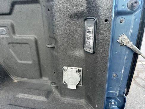 Used 2024 GMC Sierra 1500 SLT w/ SLT Premium Plus Package image 33