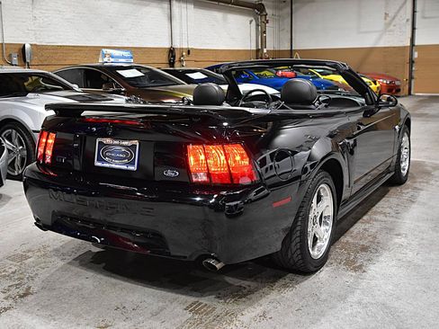 Used 2004 Ford Mustang GT RWD image 15