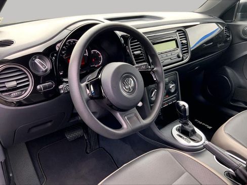 Used 2015 Volkswagen Beetle 1.8T FWD image 17