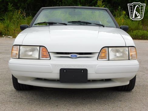 Used 1990 Ford Mustang LX image 40