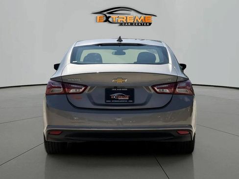 Used 2022 Chevrolet Malibu LT FWD image 5