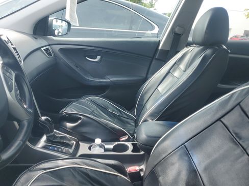 Used 2013 Hyundai Elantra GT w/ Style Pkg FWD image 9