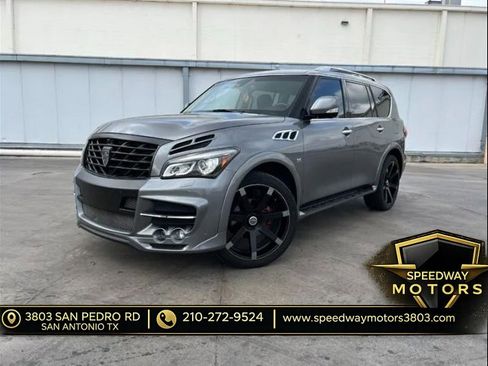 Used 2017 INFINITI QX80 2WD w/ Driver Assistance Package image 2