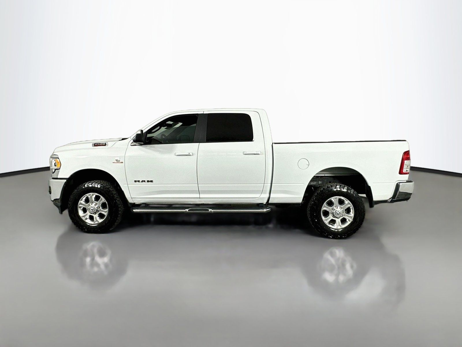 Used 2022 RAM 2500 Big Horn w/ Level A Equipment Group AWD/4WD image 5