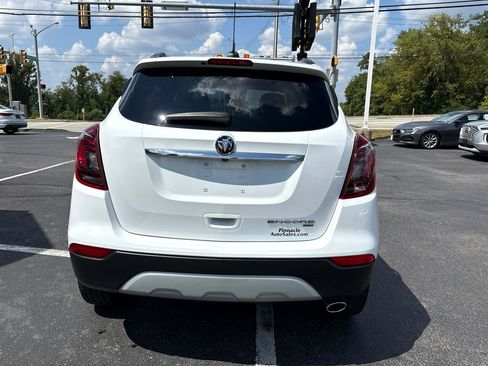 Used 2022 Buick Encore Preferred w/ Safety Package image 6