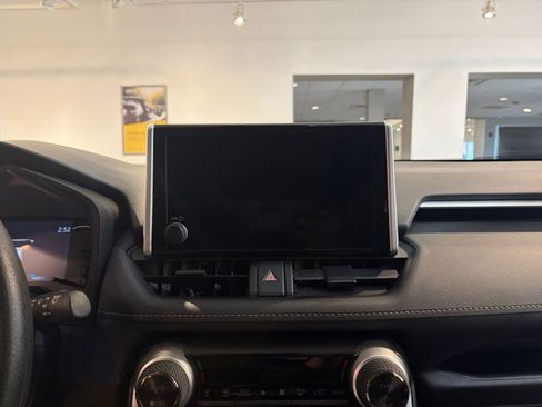 Used 2025 Toyota RAV4 LE image 18