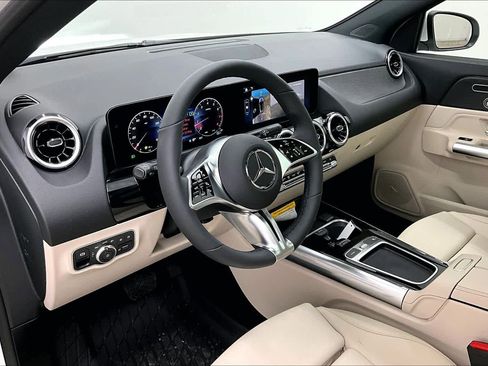 New 2026 Mercedes-Benz GLA 250 4MATIC image 8