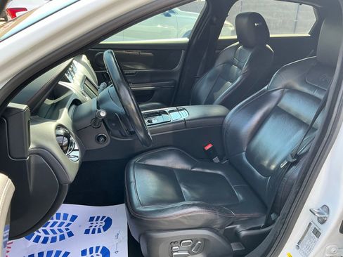 Used 2015 Jaguar XJ R LWB image 5