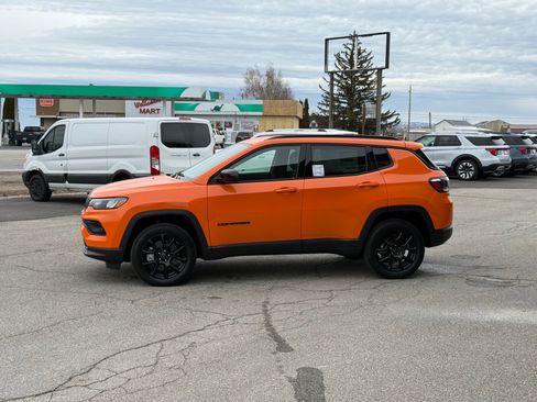 New 2026 Jeep Compass Latitude image 10