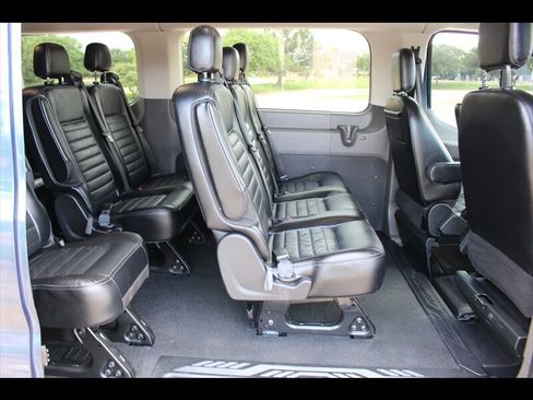 Used 2022 Ford Transit 350 XLT AWD/4WD image 19