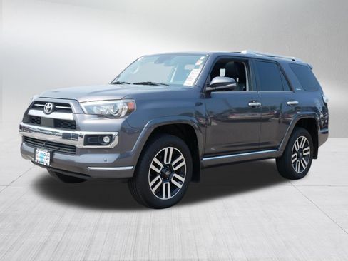 Used 2022 Toyota 4Runner Limited AWD/4WD image 3